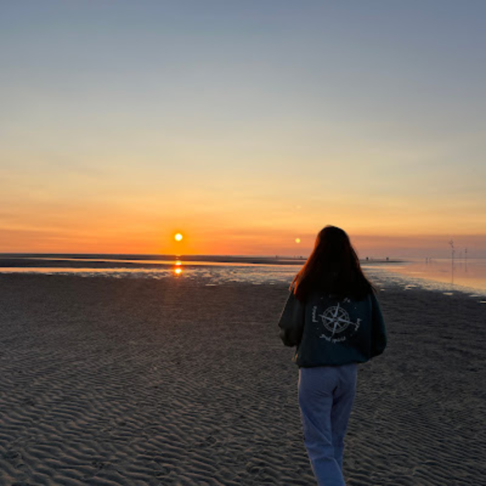 Meet your Posher, Laila